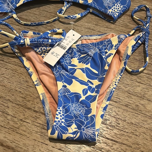 JCREW SAIL BLUE TRIANGLE BIKINI XXS - Picture 2 of 3